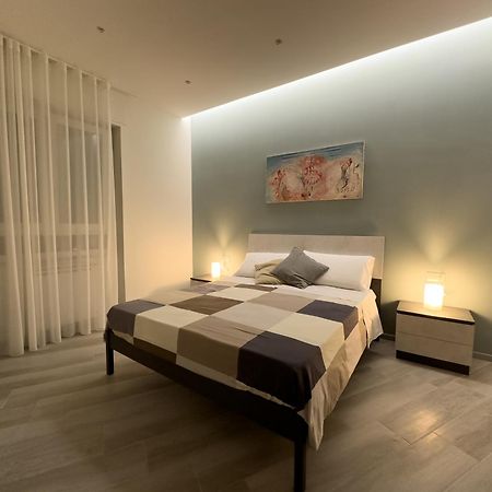 Al Civico3 Home & Suites Салерно Екстер'єр фото