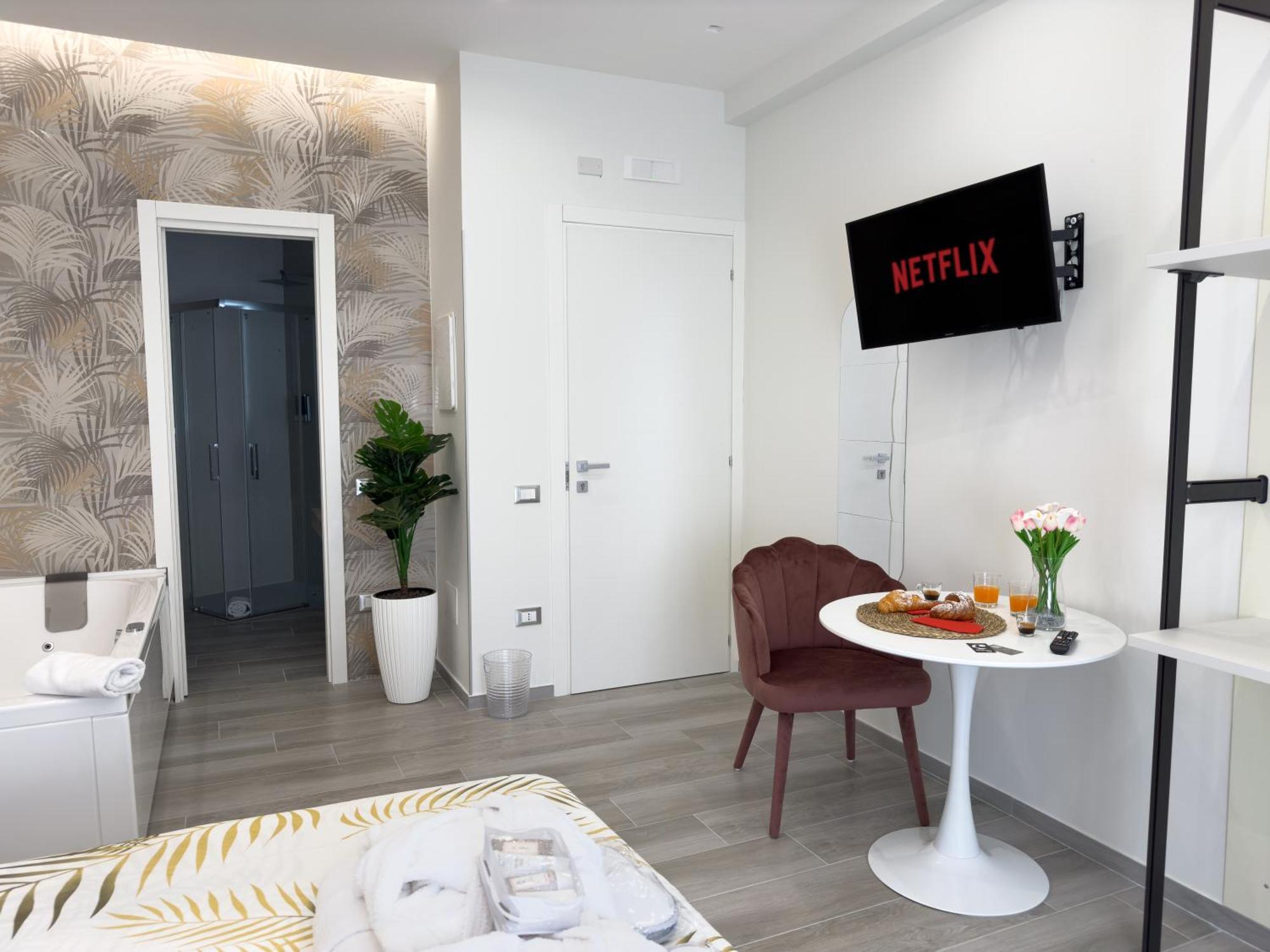 Al Civico3 Home & Suites Салерно Екстер'єр фото