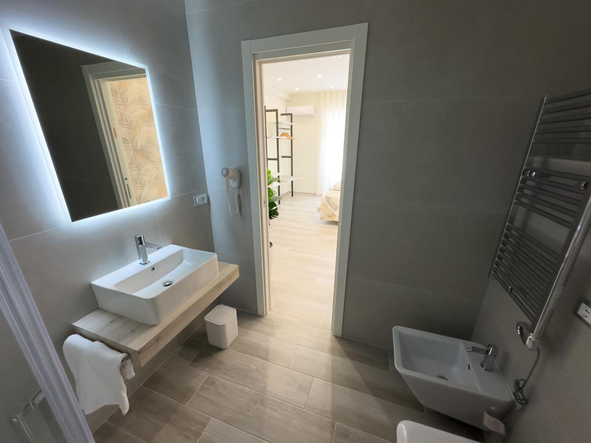 Al Civico3 Home & Suites Салерно Екстер'єр фото
