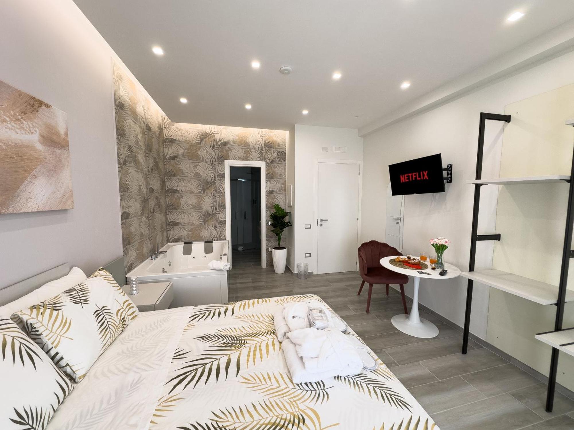 Al Civico3 Home & Suites Салерно Екстер'єр фото