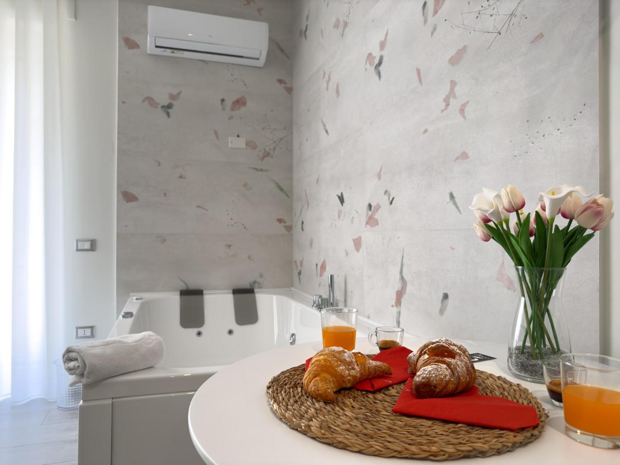 Al Civico3 Home & Suites Салерно Екстер'єр фото